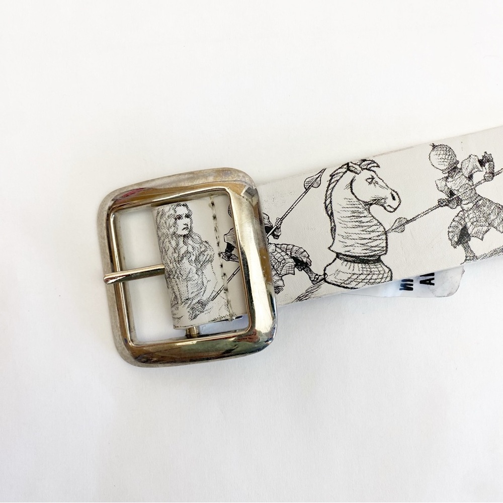 Disney White Queen Alice In Wonderland Reversible Leather Belt - Picture 7 of 13
